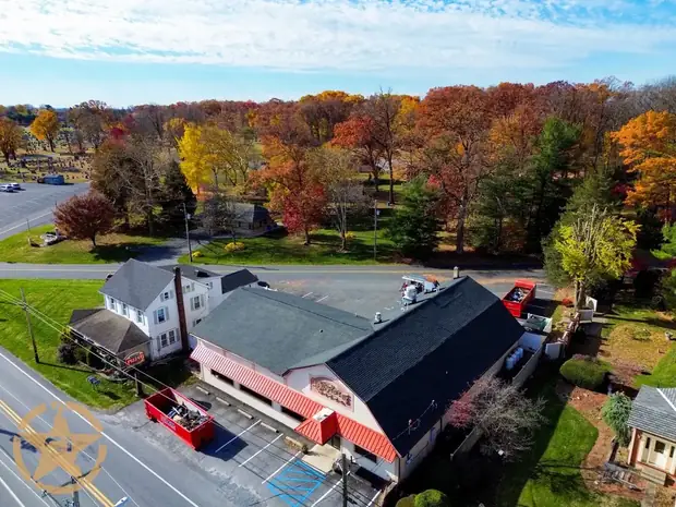 Route 873, Neffs in Commercial